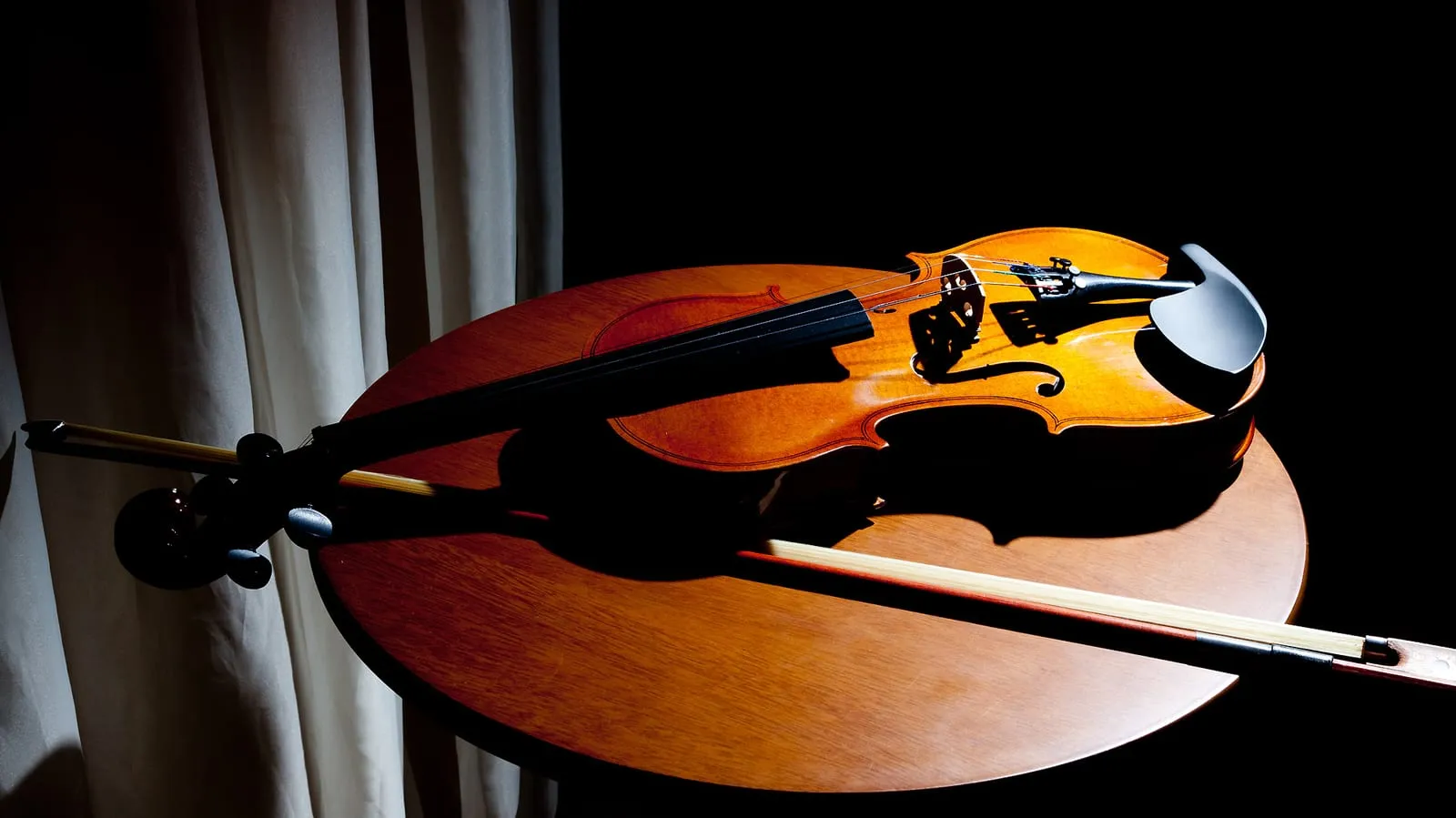Fotografia de rua e do cotidiano em Piracicaba e São Paulo — Violino